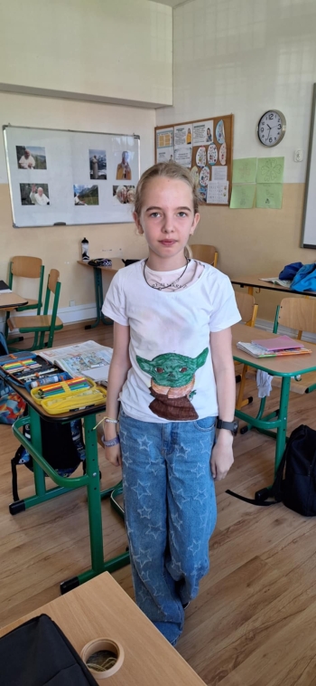 166d9002-d4b1-4ec0-adf7-c34fde79111c.jfif