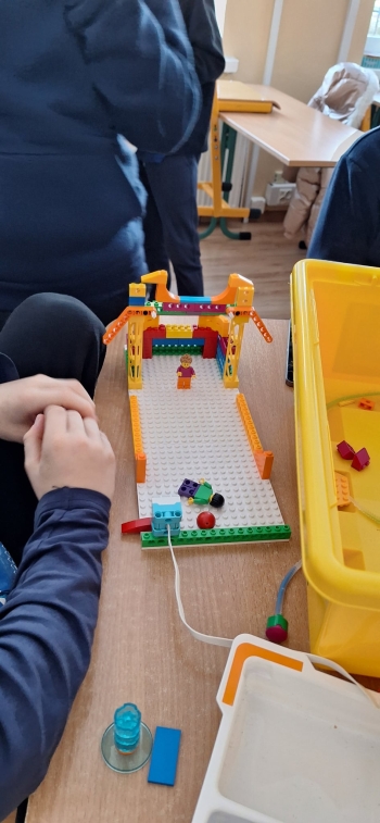 094d4a19-72f4-447b-9c11-efa8a5e49c61