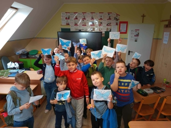 633a0f69-d2e5-4e57-80a9-49f8d01e7780