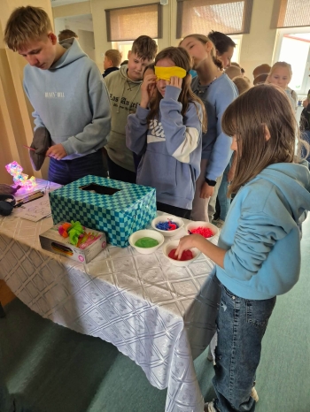 aae039fa-07ef-4f63-9c76-4f27ff7a41e3