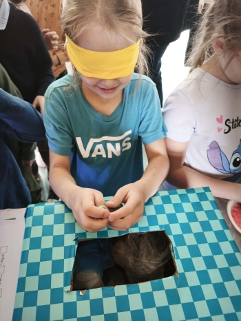 ee64ef88-93f0-49ad-a6ad-0bc6f390ea9c