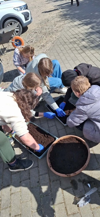 679001058_1736845997487575_1716489237628035191_n