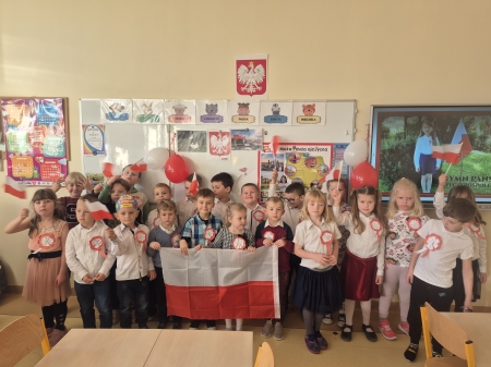 Świętujemy  107 rocznicę odzyskani niepodległości przez Polskę